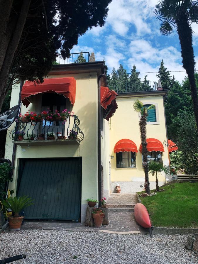 Villa Corteolivo Rooms トッリ・デル・ベーナコ エクステリア 写真