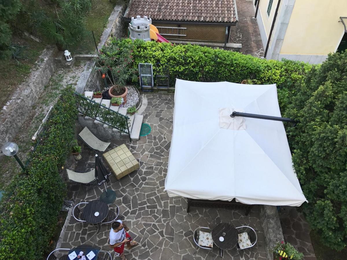 Villa Corteolivo Rooms トッリ・デル・ベーナコ エクステリア 写真